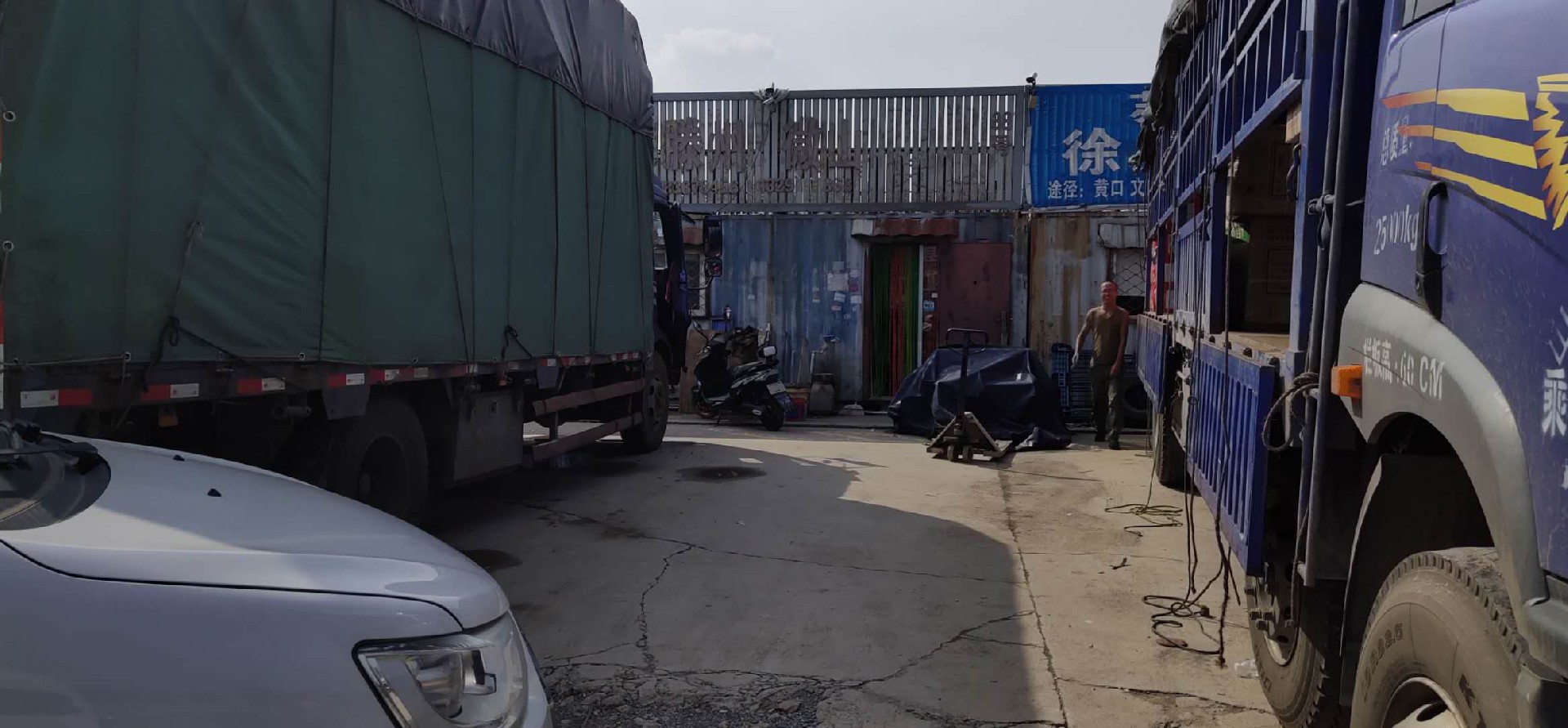 7、一号停车场38号集装箱，孟磊13296378666.jpg